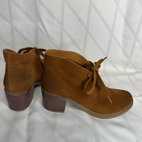 Sbicca Shoes - Sbicca Vintage Collection chunky heel bootie 
SIZE 8.5 brown leather